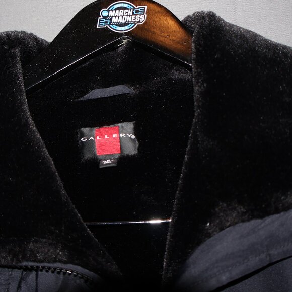 Gallery Coat - Picture 4 of 7